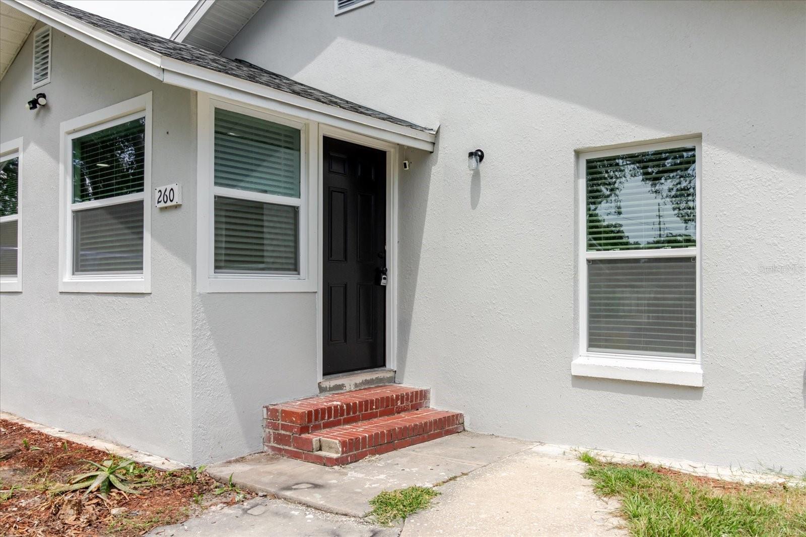 Listing photo id 5 for 260 3rd Street Nw