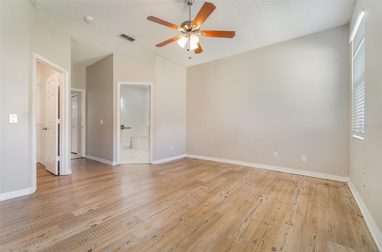 Image 19 of 28 For 2346 Flamingo Lakes Drive