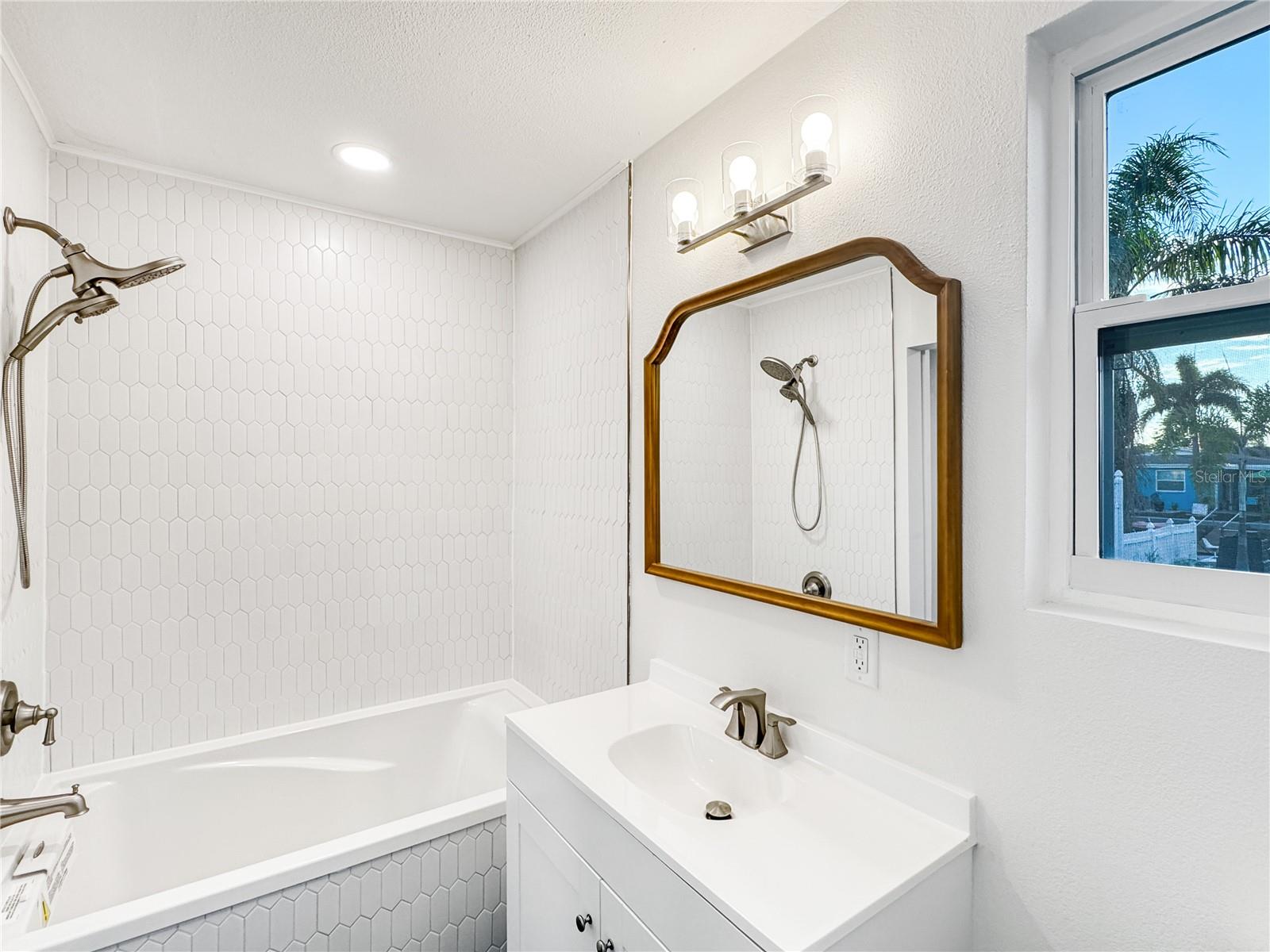 Image 15 of 25 For 13739 Coco Avenue