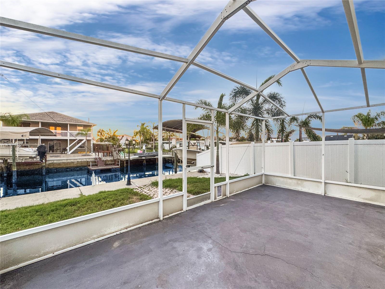 Image 22 of 25 For 13739 Coco Avenue