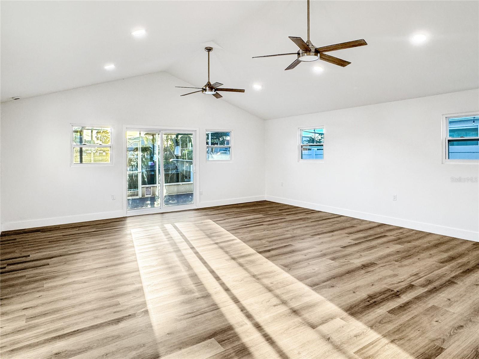 Image 3 of 25 For 13739 Coco Avenue