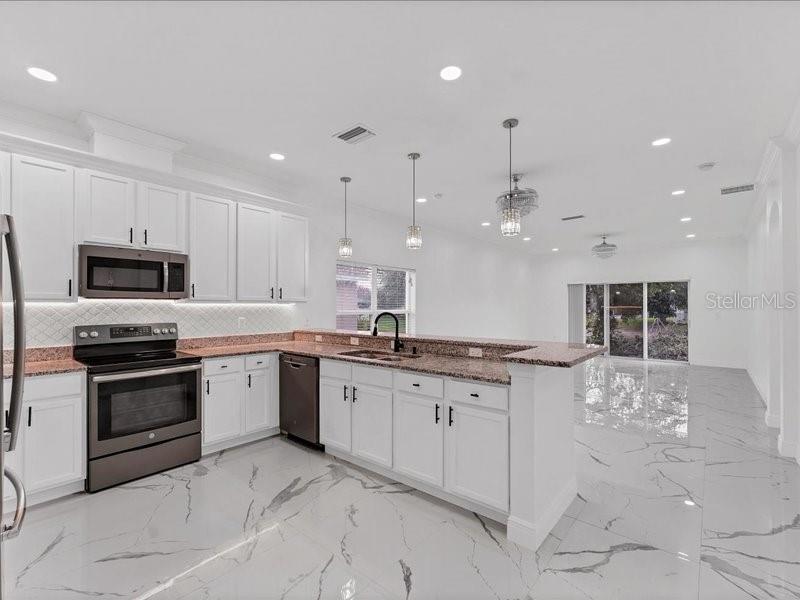 Image 7 of 45 For 9618 Cypress Harbor Drive