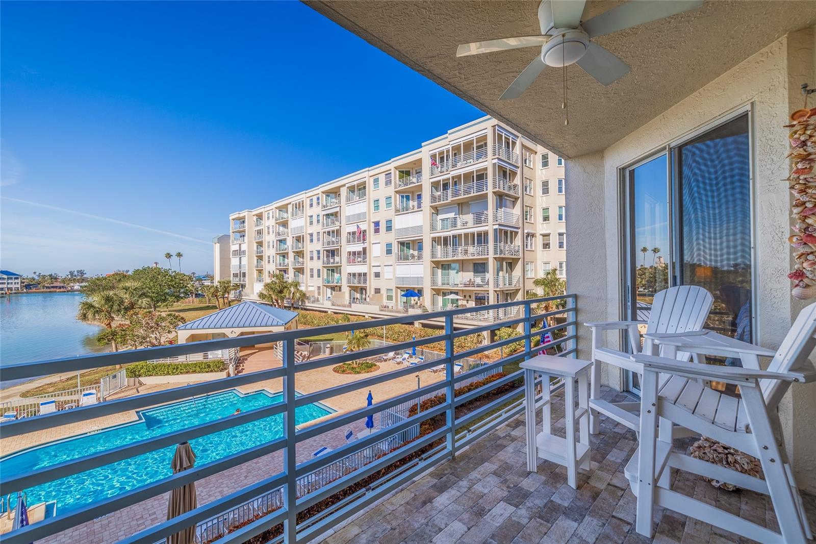 Image 16 of 46 For 7902 Sailboat Key Boulevard S 206