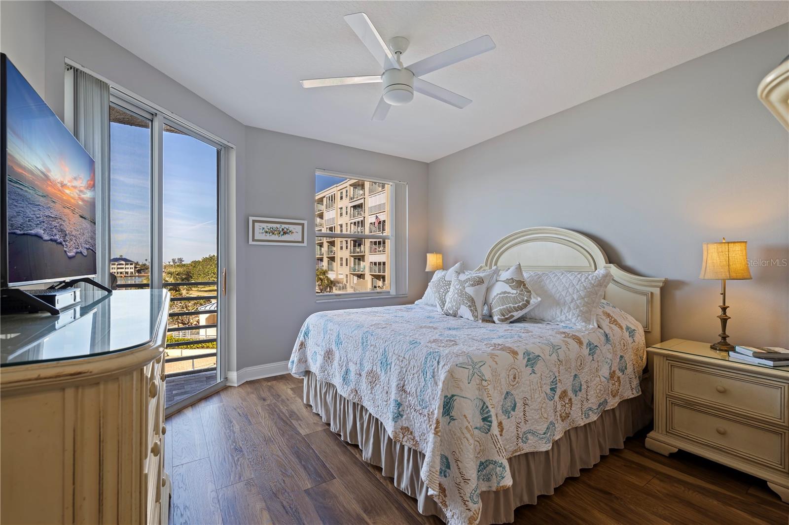 Image 18 of 46 For 7902 Sailboat Key Boulevard S 206