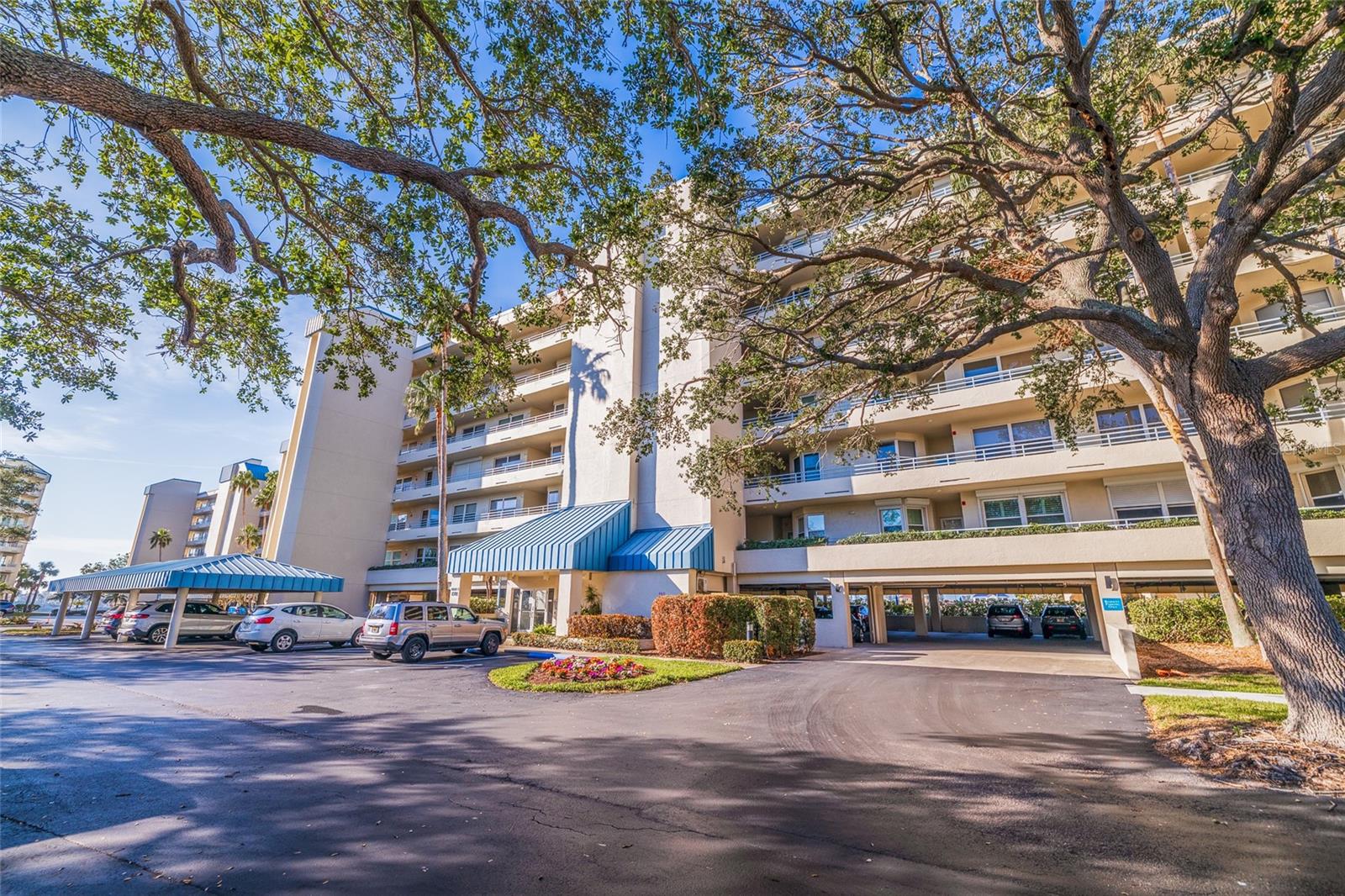 Image 37 of 46 For 7902 Sailboat Key Boulevard S 206