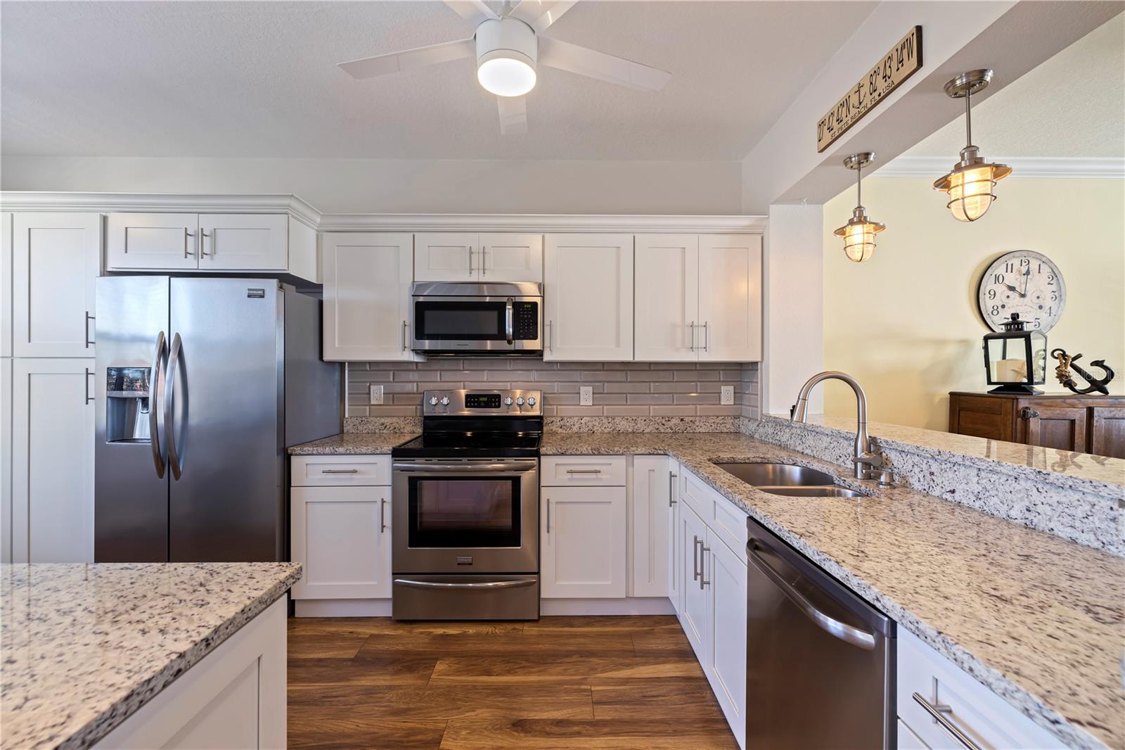 Image 6 of 46 For 7902 Sailboat Key Boulevard S 206