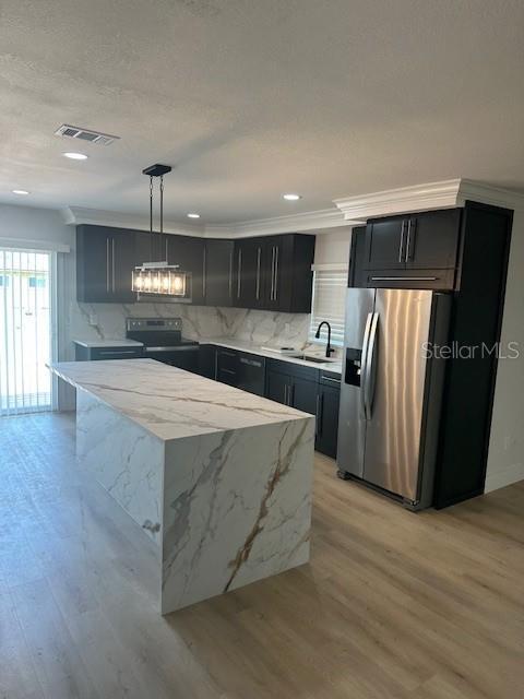 Image 4 of 22 For 2943 Beach Street