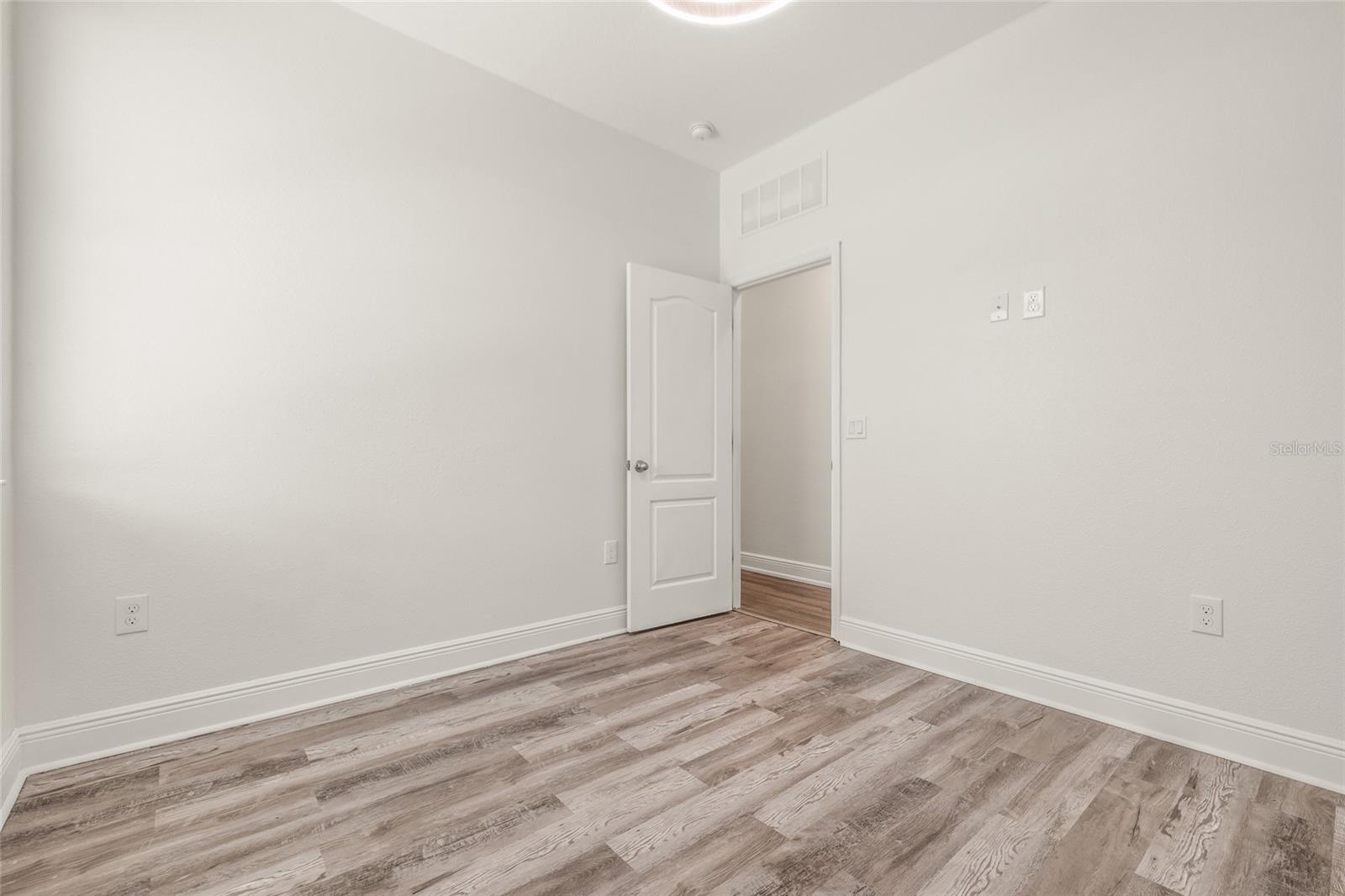 Image 24 of 38 For 6428 1st Street E