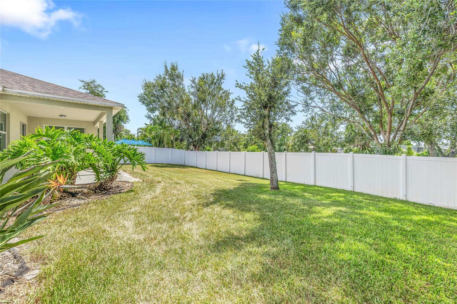 Image 30 of 38 For 6428 1st Street E