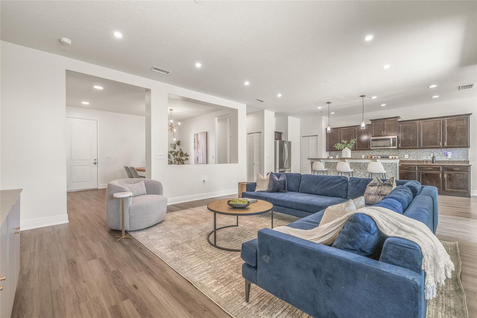 Image 7 of 38 For 6428 1st Street E