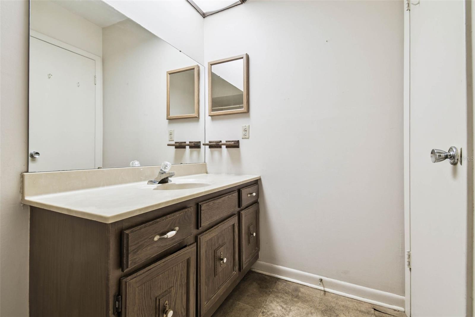 Image 10 of 47 For 14615 Daybreak Drive