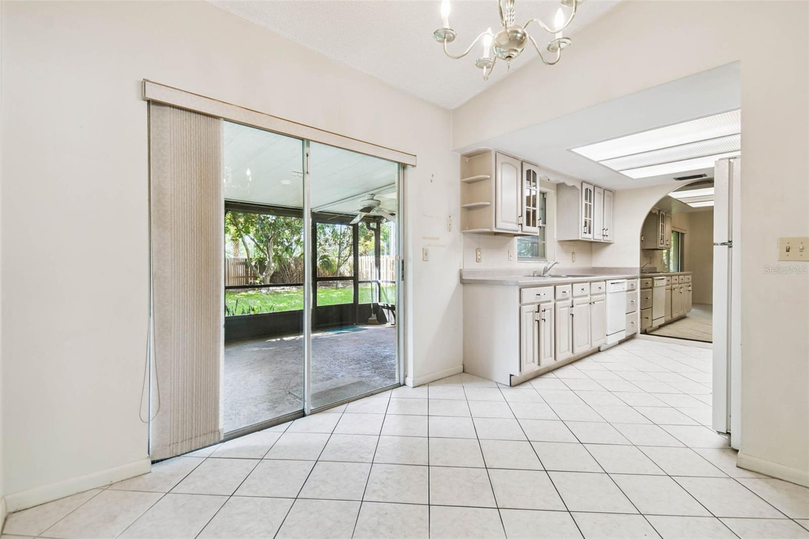 Image 12 of 47 For 14615 Daybreak Drive