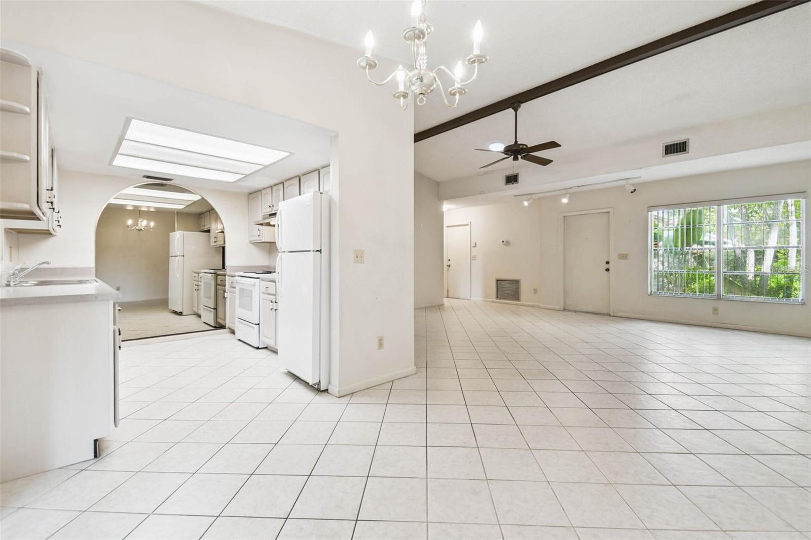 Image 13 of 47 For 14615 Daybreak Drive