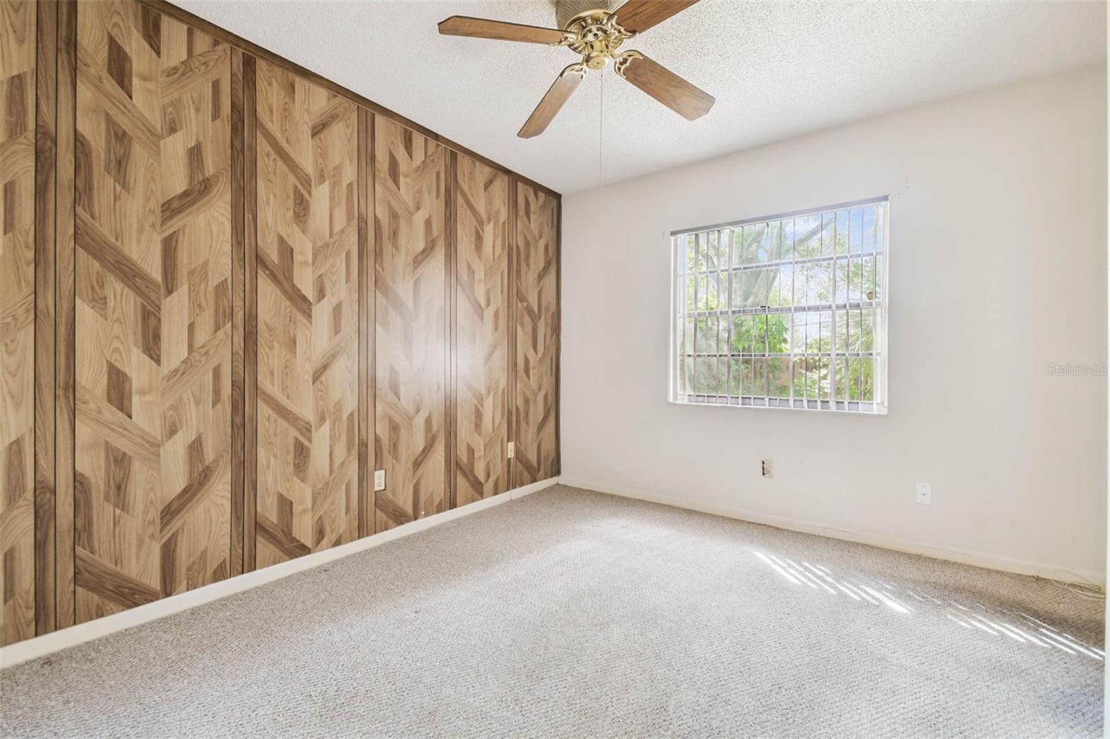 Image 27 of 47 For 14615 Daybreak Drive
