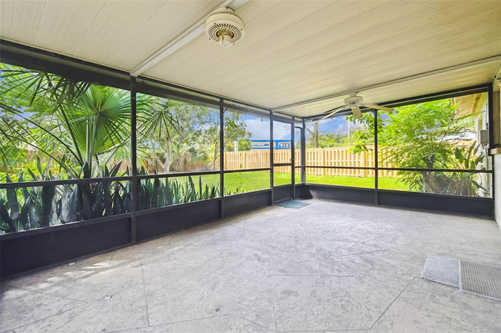 Image 31 of 47 For 14615 Daybreak Drive