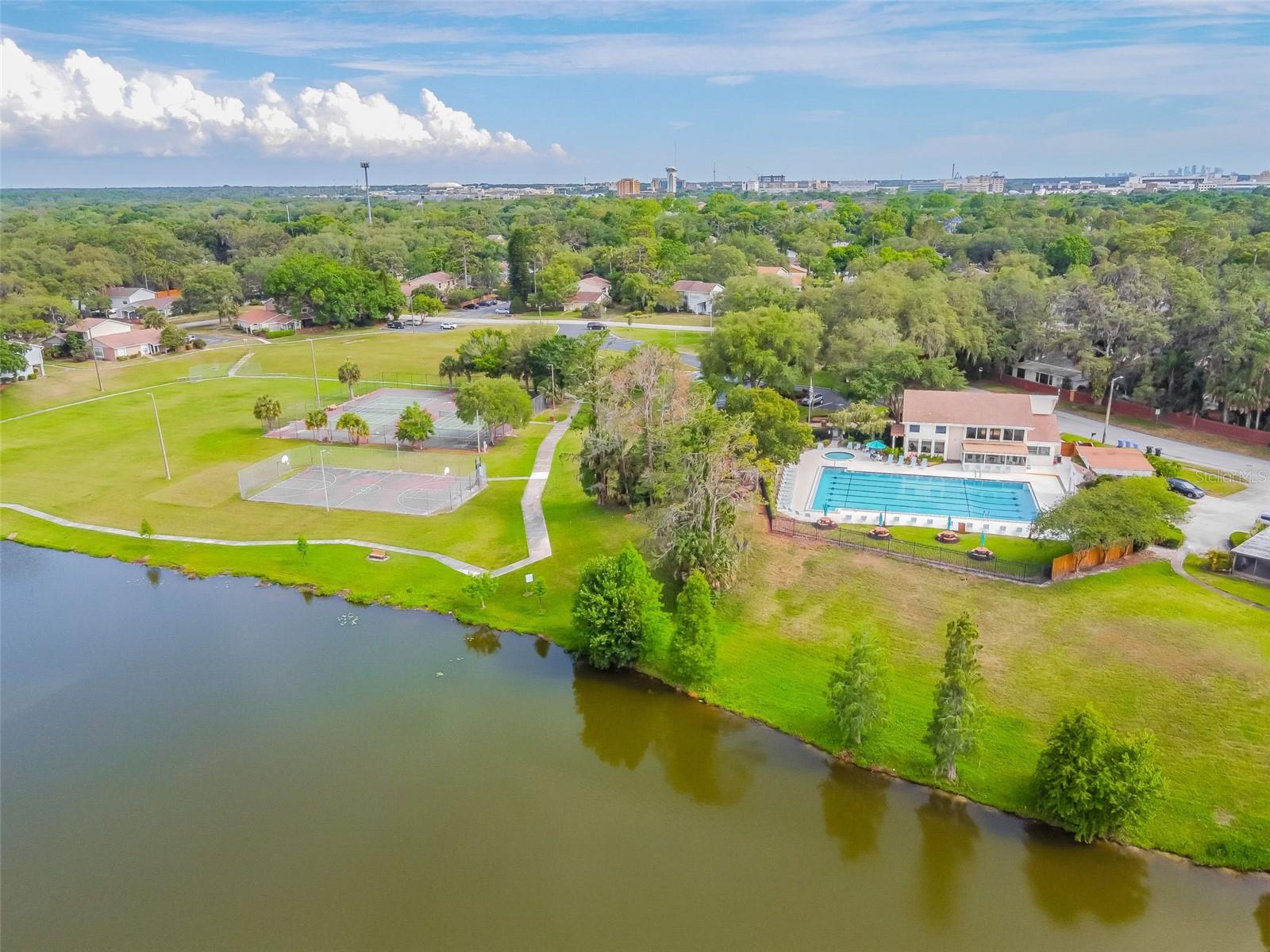 Image 42 of 47 For 14615 Daybreak Drive