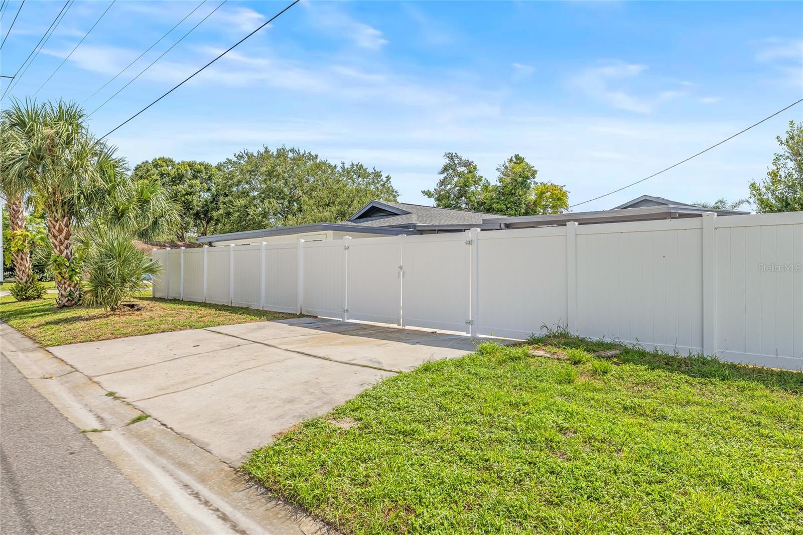 Image 41 of 47 For 4014 Rogers Avenue