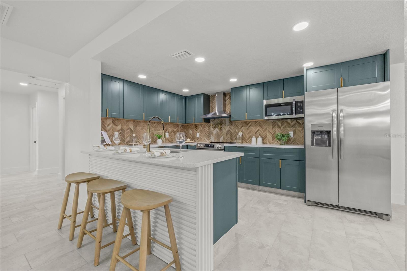 Image 7 of 47 For 4014 Rogers Avenue