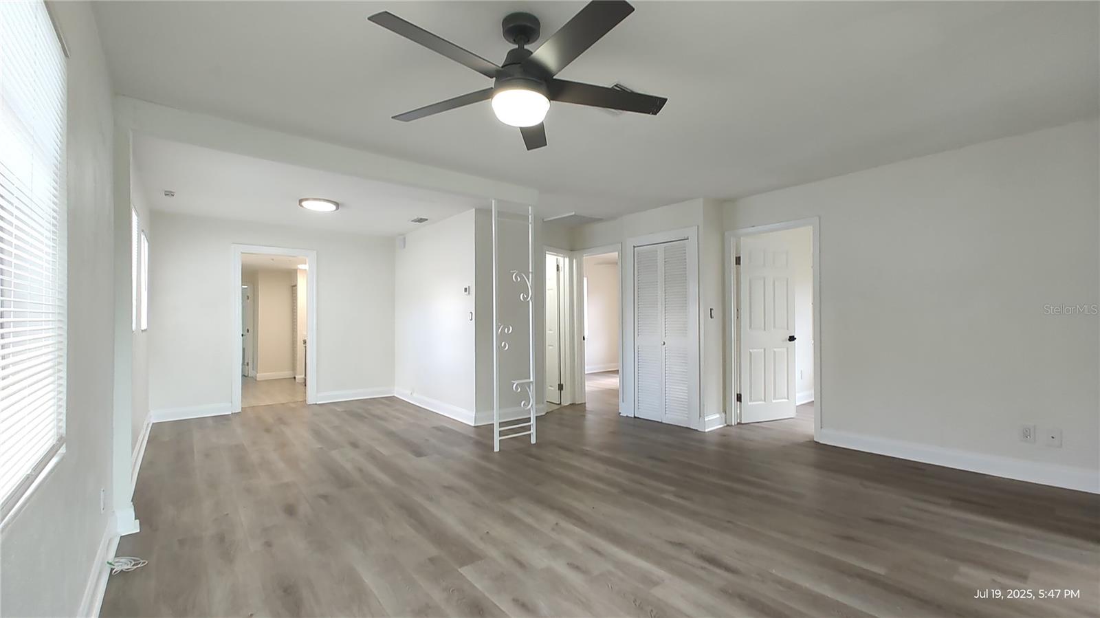 Image 4 of 26 For 336 45th Avenue N