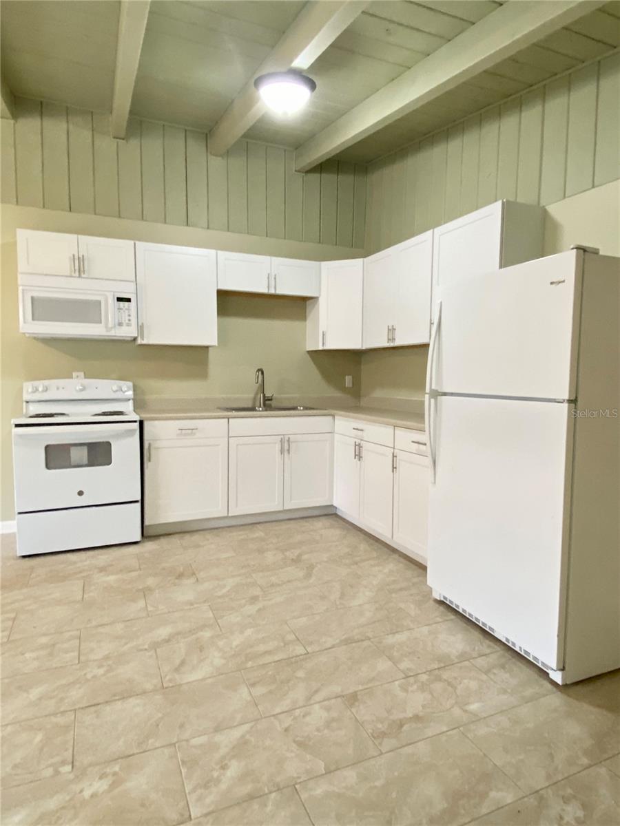 Image 3 of 8 For 913 123rd Avenue A