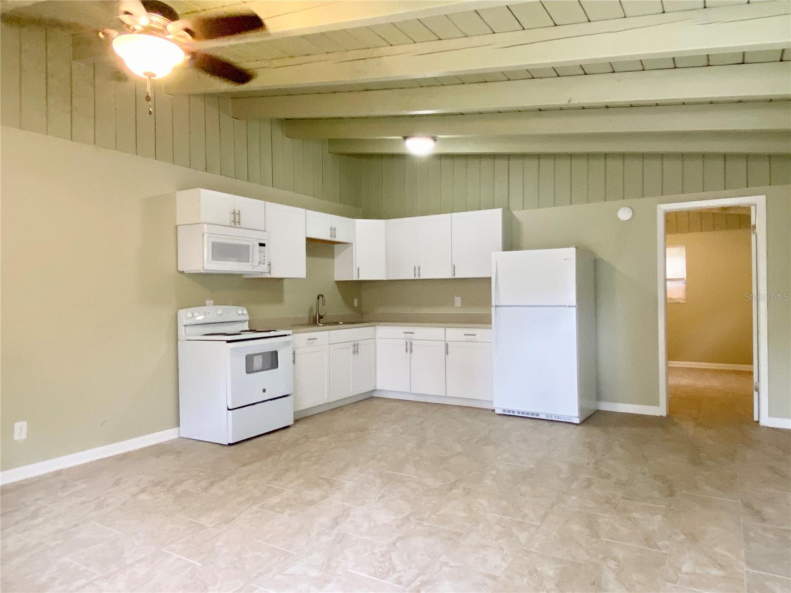 Image 4 of 8 For 913 123rd Avenue A