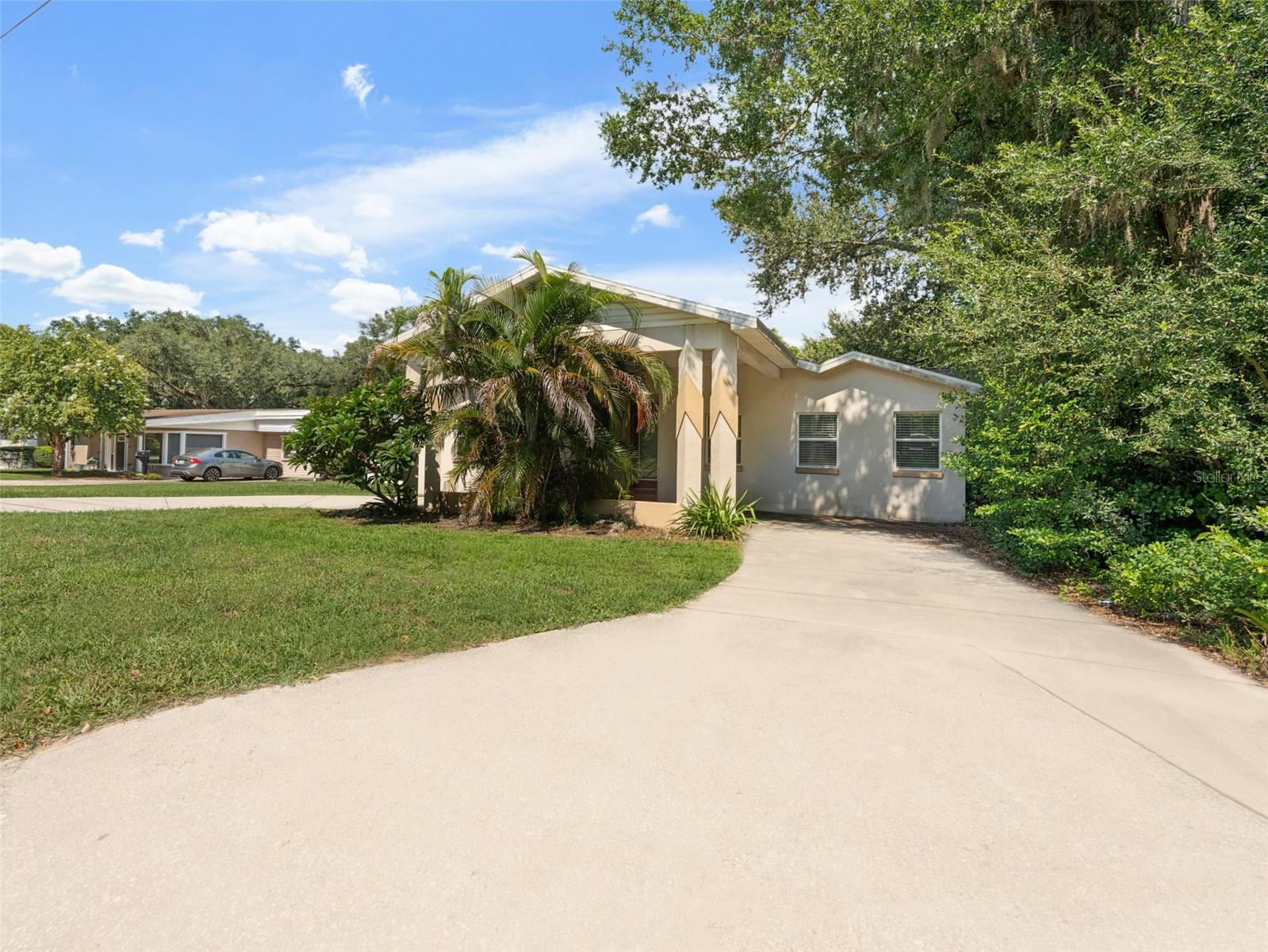 Image 2 of 53 For 926 Hollingsworth Road