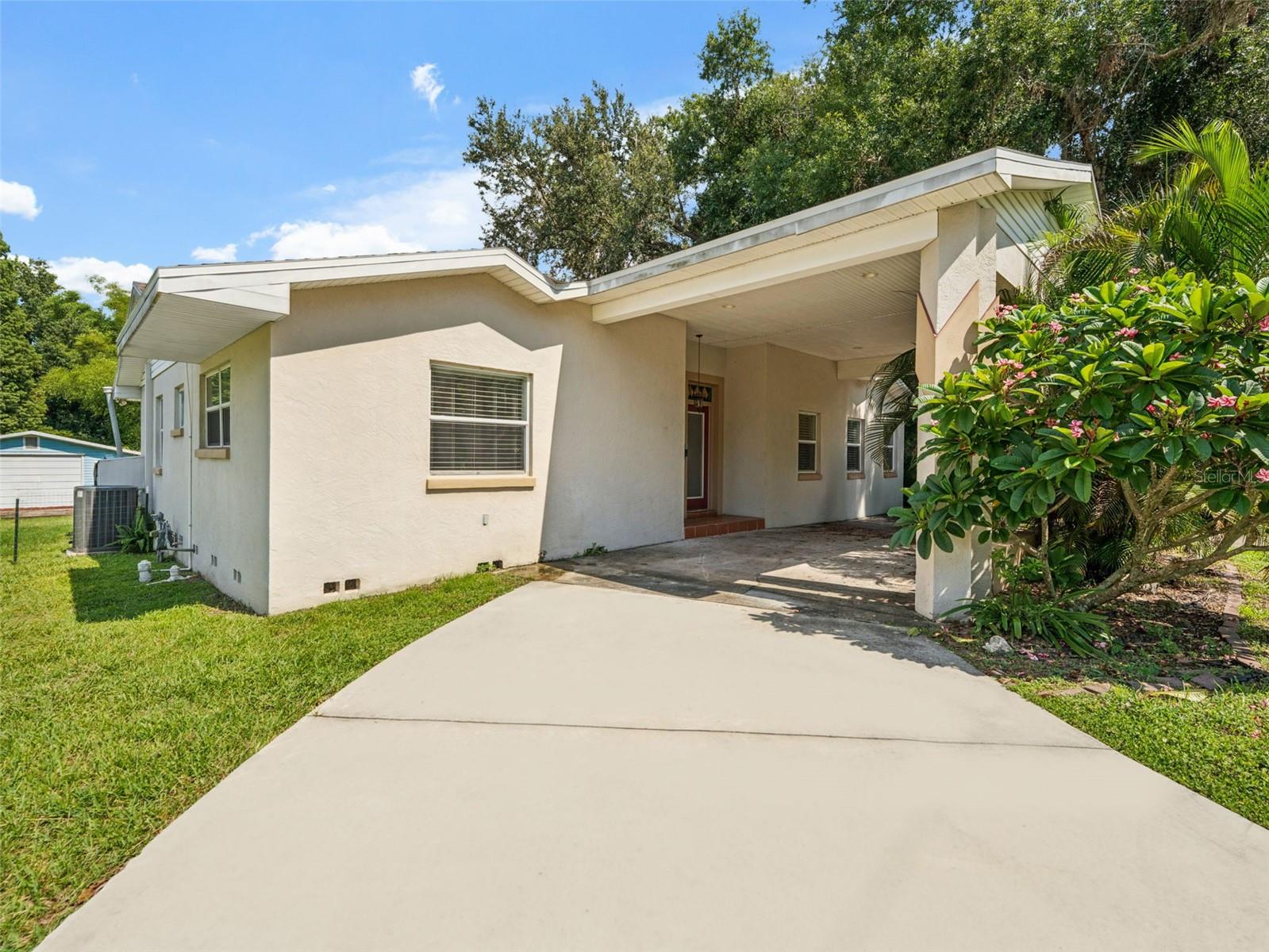 Image 3 of 53 For 926 Hollingsworth Road