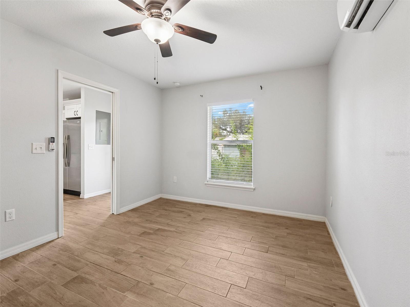 Image 45 of 53 For 926 Hollingsworth Road