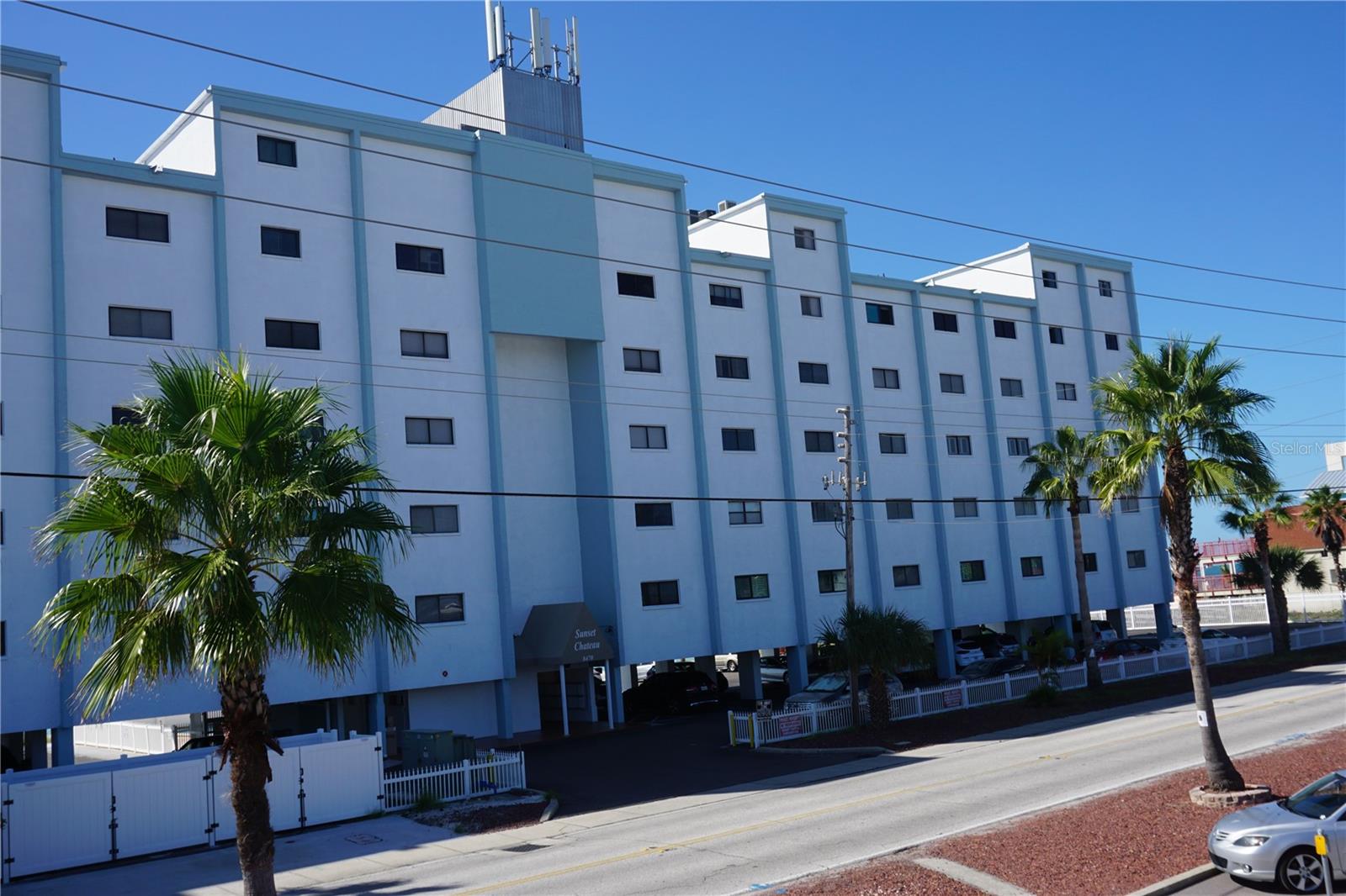 Image 4 of 15 For 8470 Gulf Boulevard 402