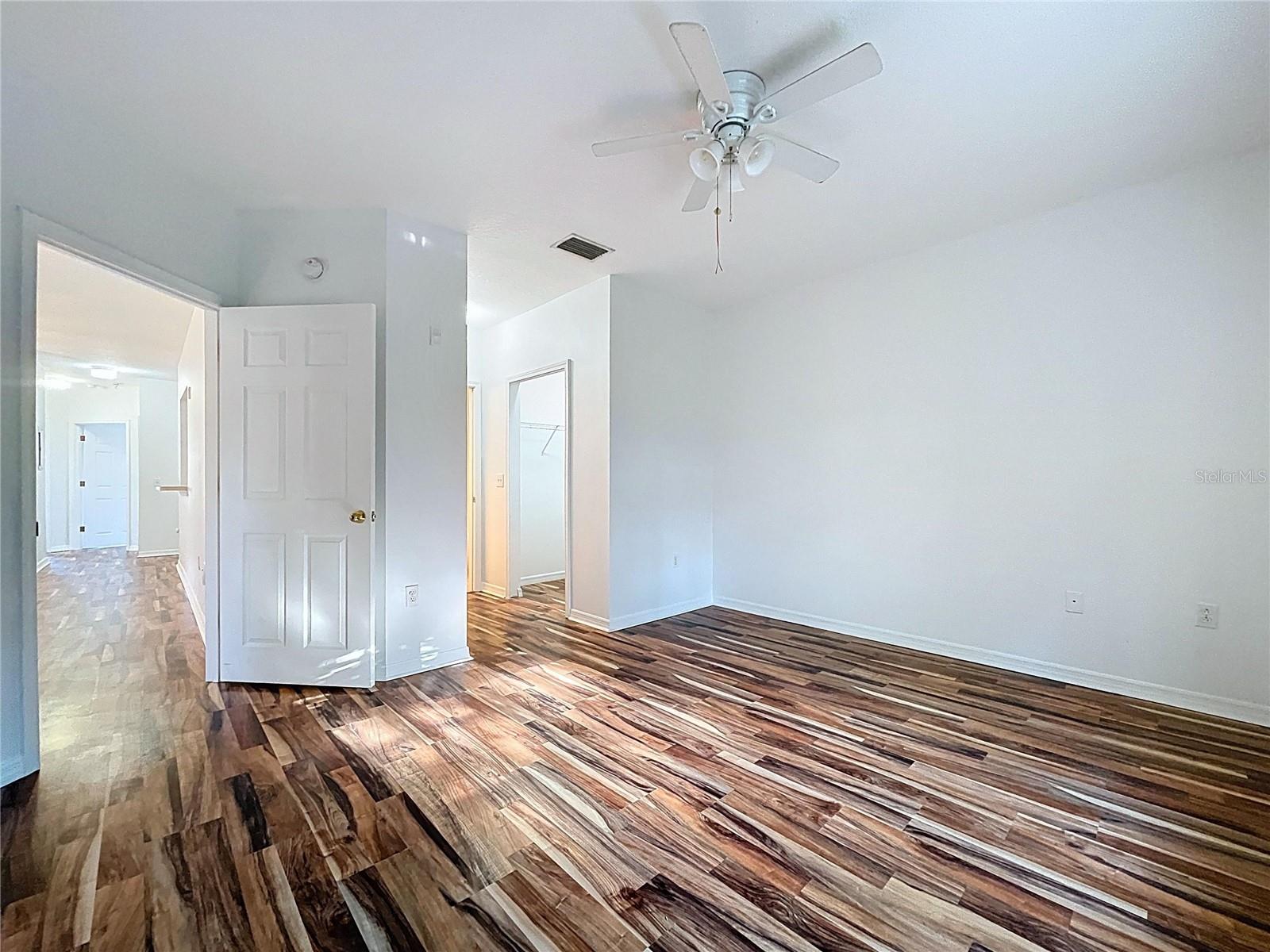Image 15 of 46 For 6014 Portsdale Place 202