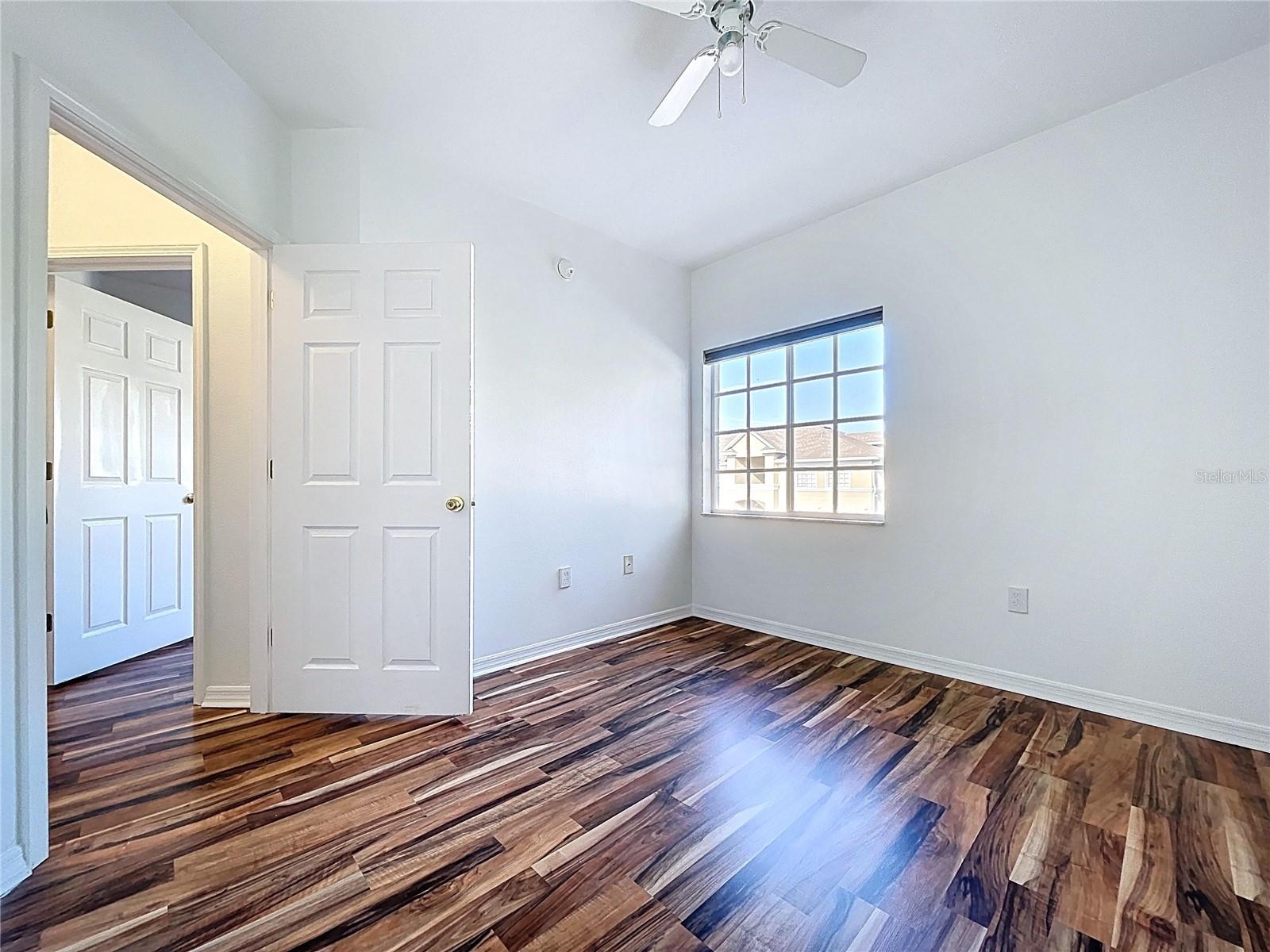 Image 32 of 46 For 6014 Portsdale Place 202