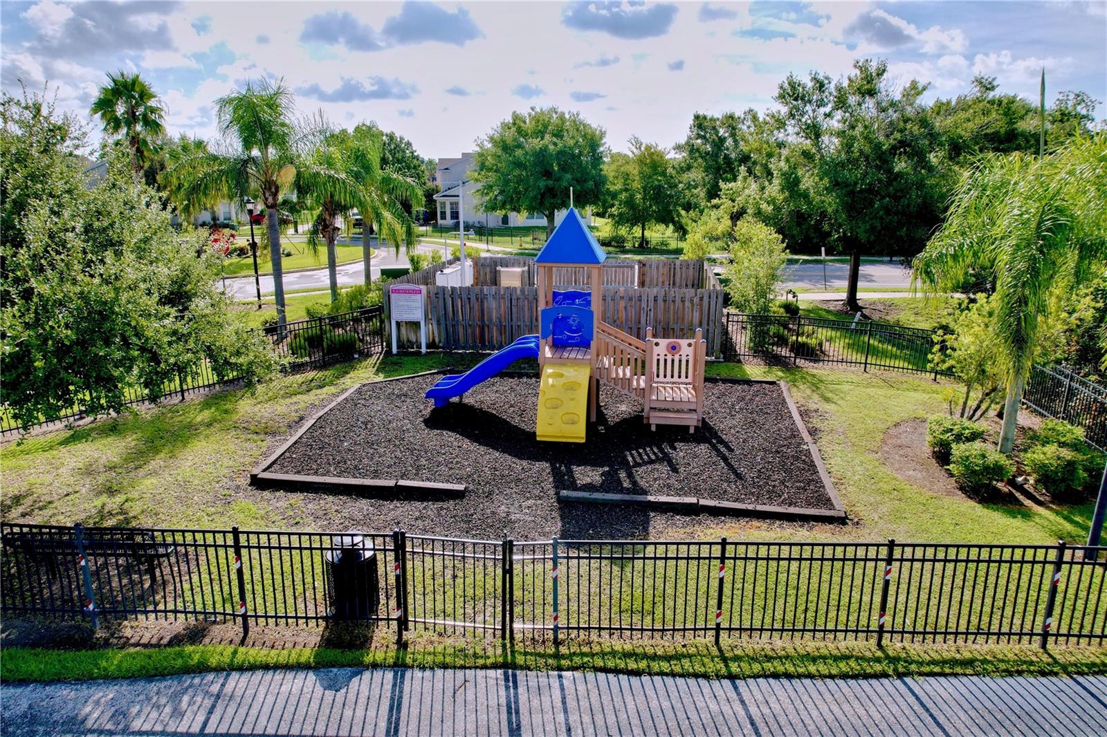 Image 42 of 46 For 6014 Portsdale Place 202