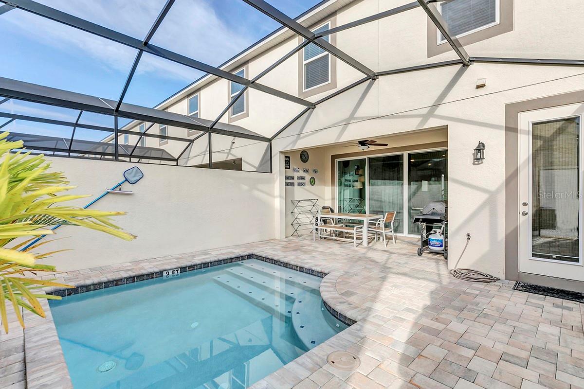 Image 20 of 41 For 1532 Carey Palm Circle
