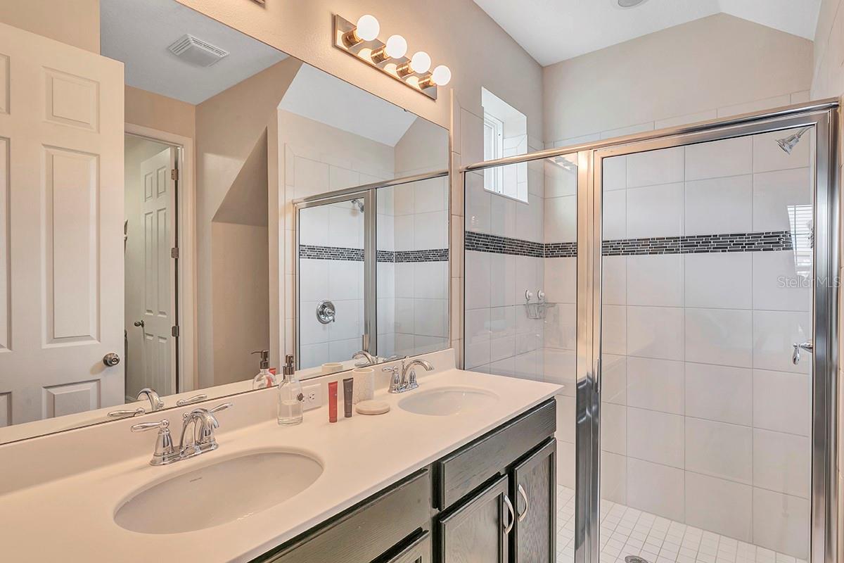 Image 28 of 41 For 1532 Carey Palm Circle