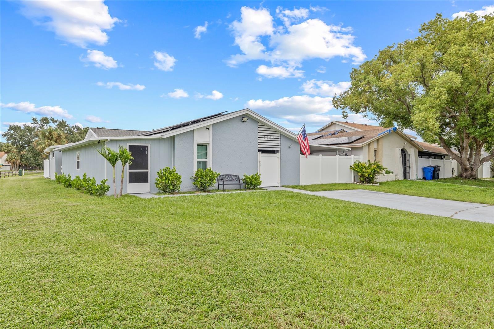 Image 3 of 45 For 5107 Springwater Court