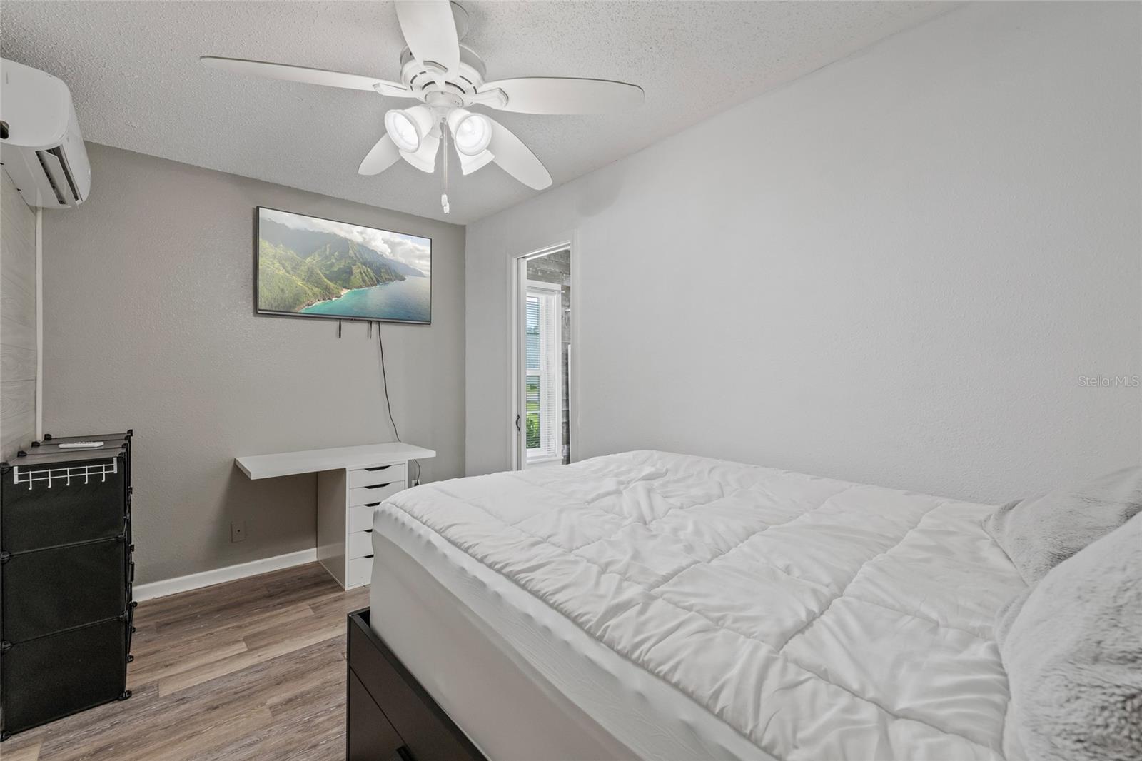Image 30 of 45 For 5107 Springwater Court
