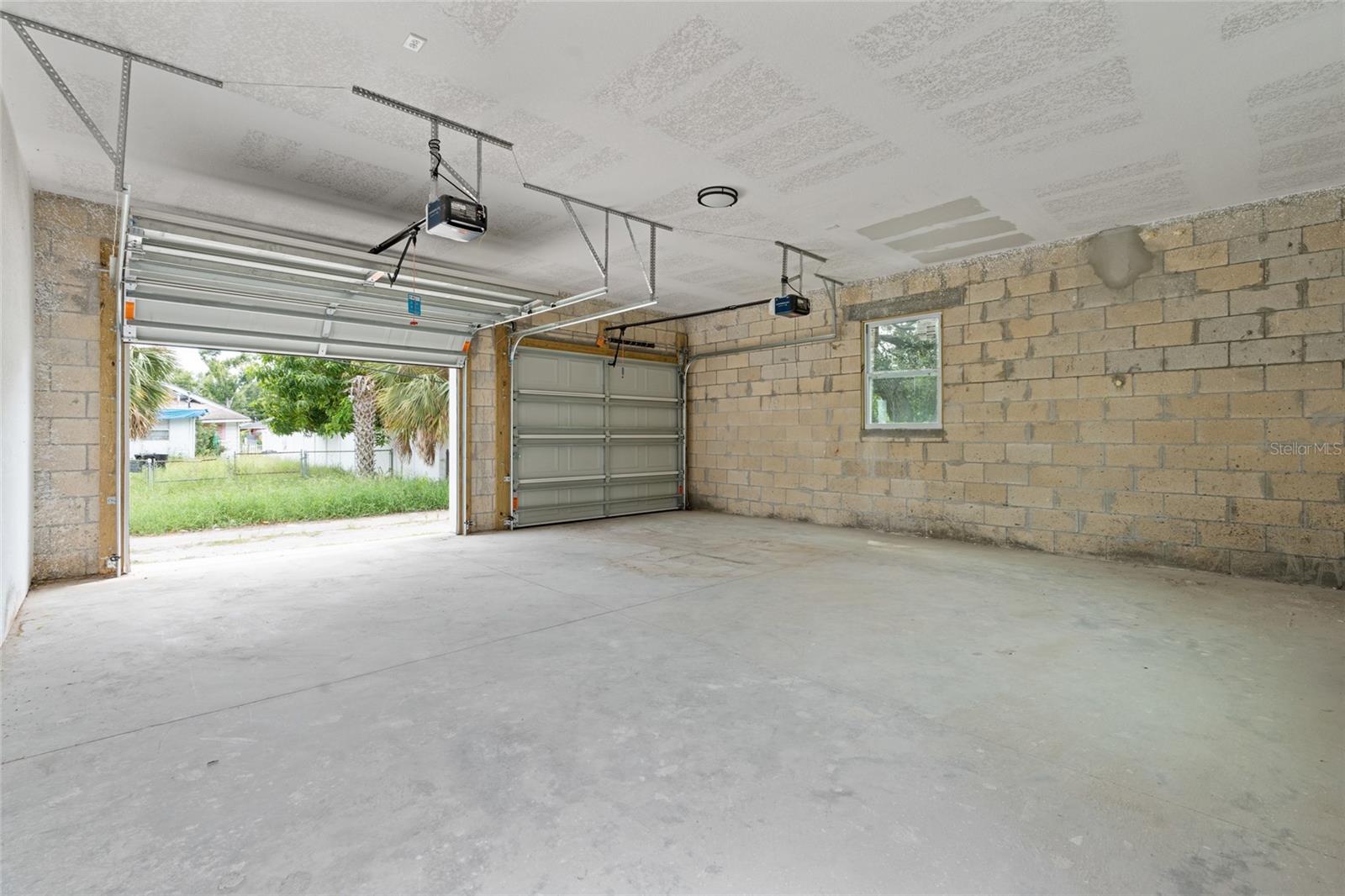 Image 16 of 24 For 1421 35th Street S