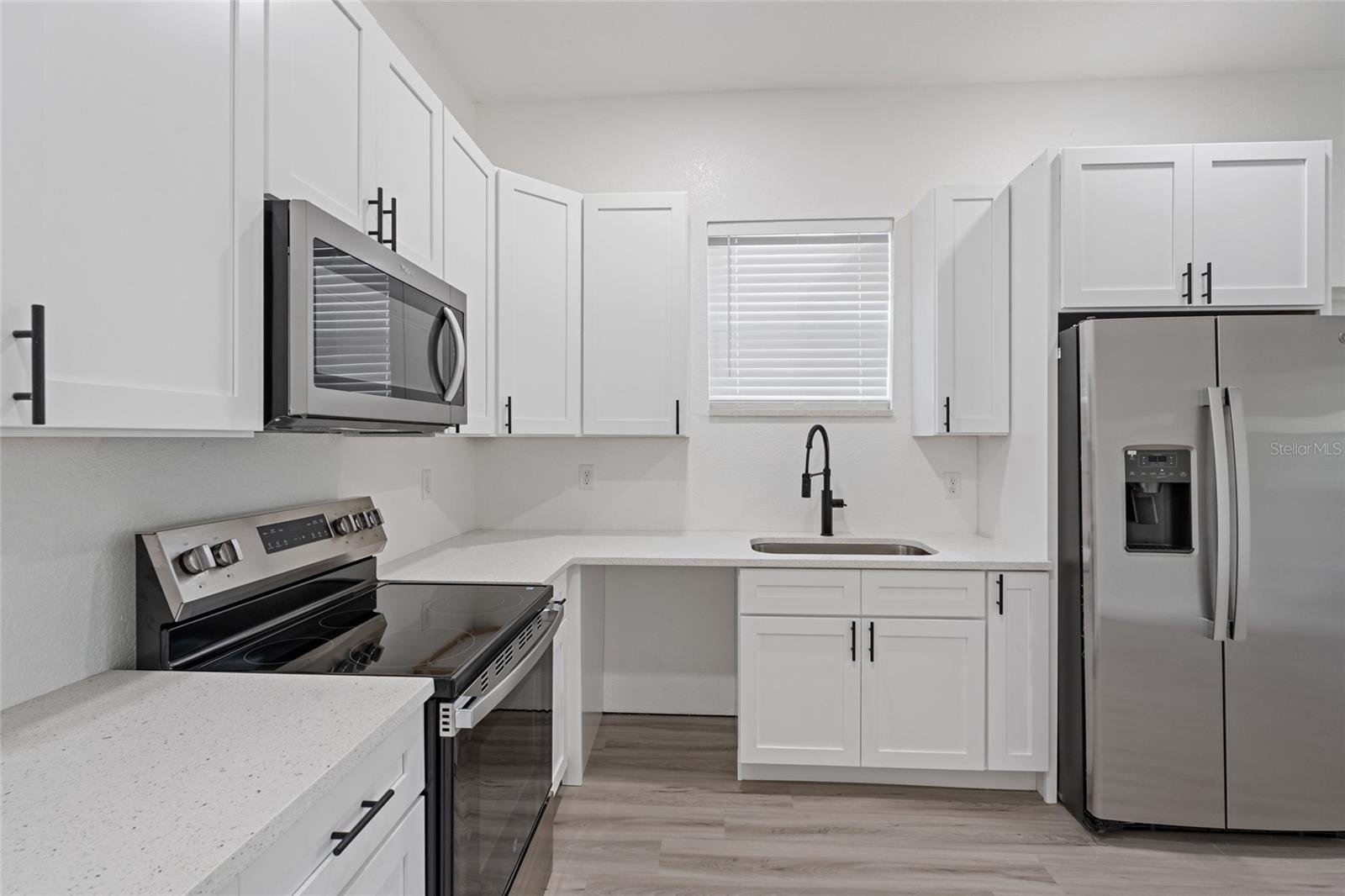 Image 6 of 24 For 1421 35th Street S