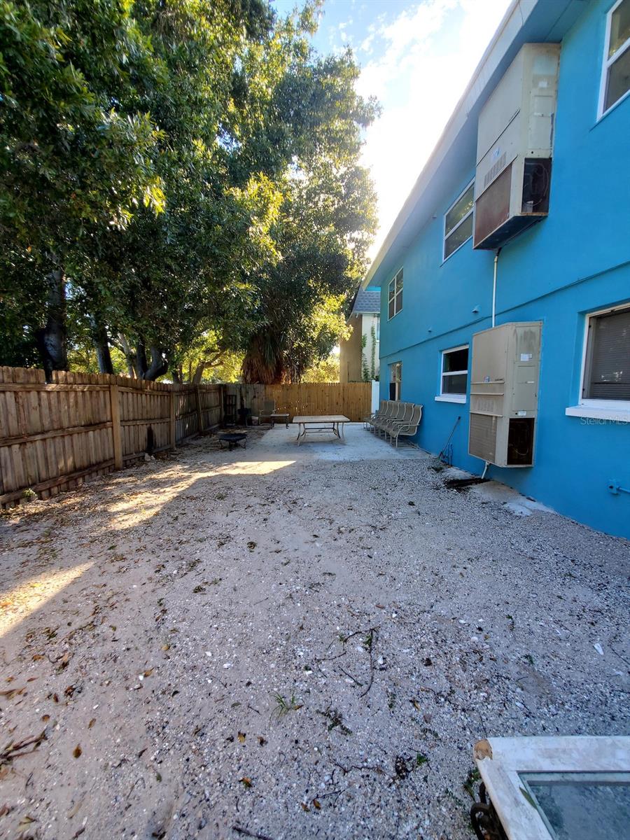 Image 20 of 33 For 1320 Pierce Street 2