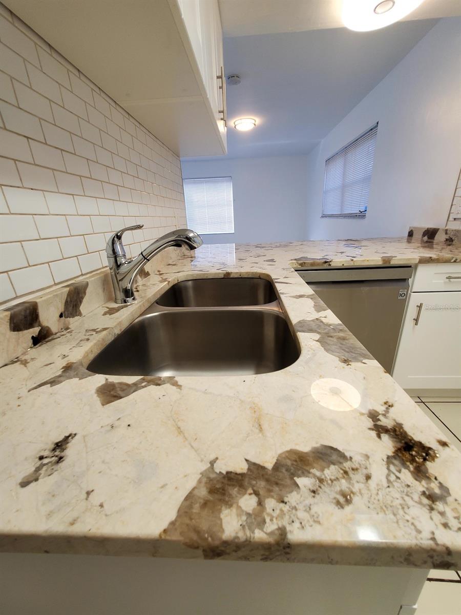 Image 9 of 33 For 1320 Pierce Street 2