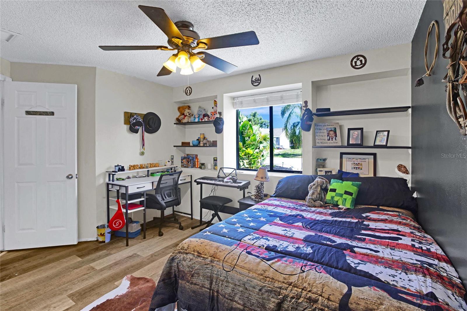 Image 12 of 30 For 6713 35th Avenue W