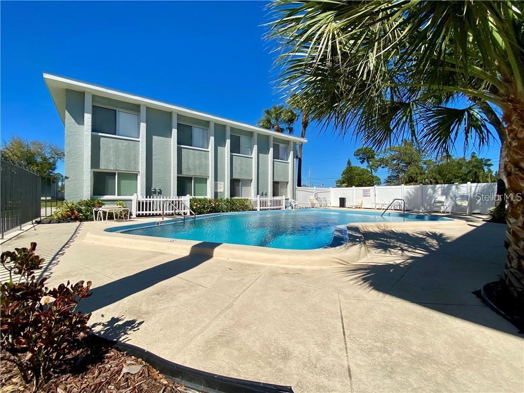 Details for 378 48th Avenue N 124, ST PETERSBURG, FL 33703