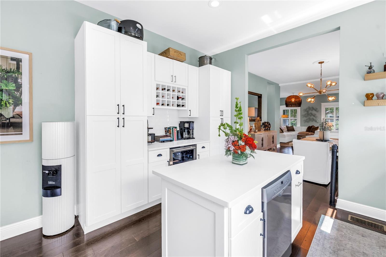 Image 12 of 49 For 256 9th Avenue Ne