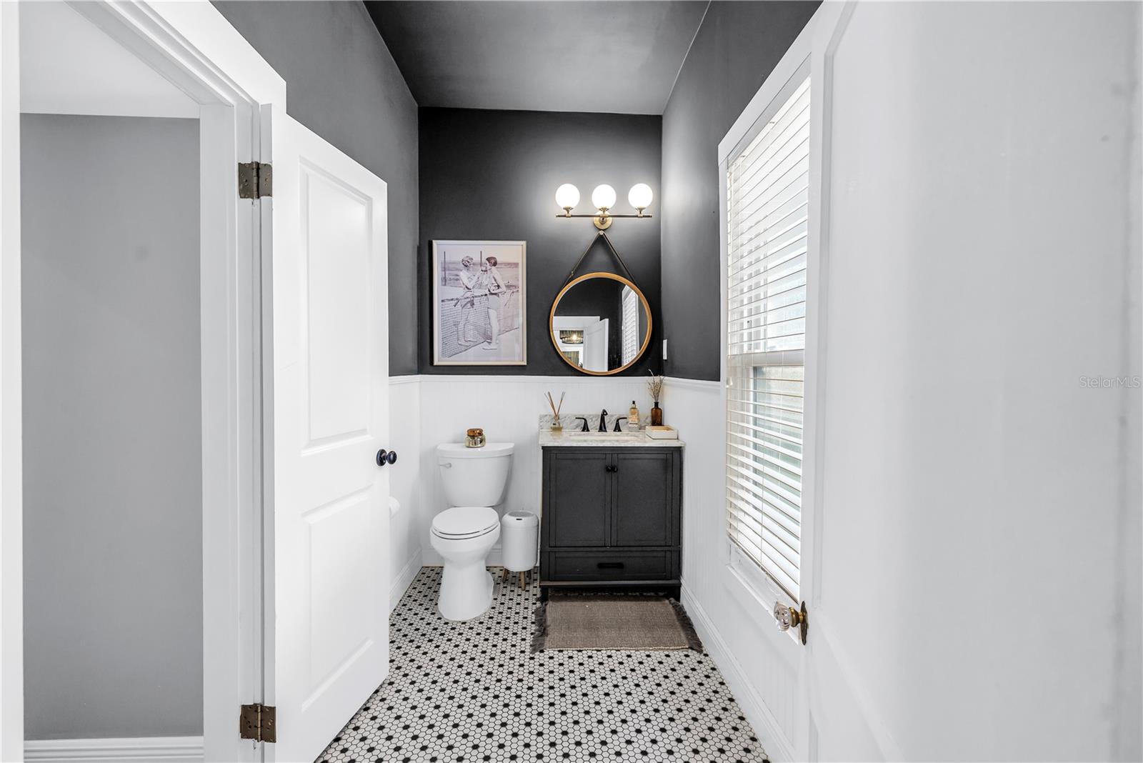 Image 14 of 49 For 256 9th Avenue Ne