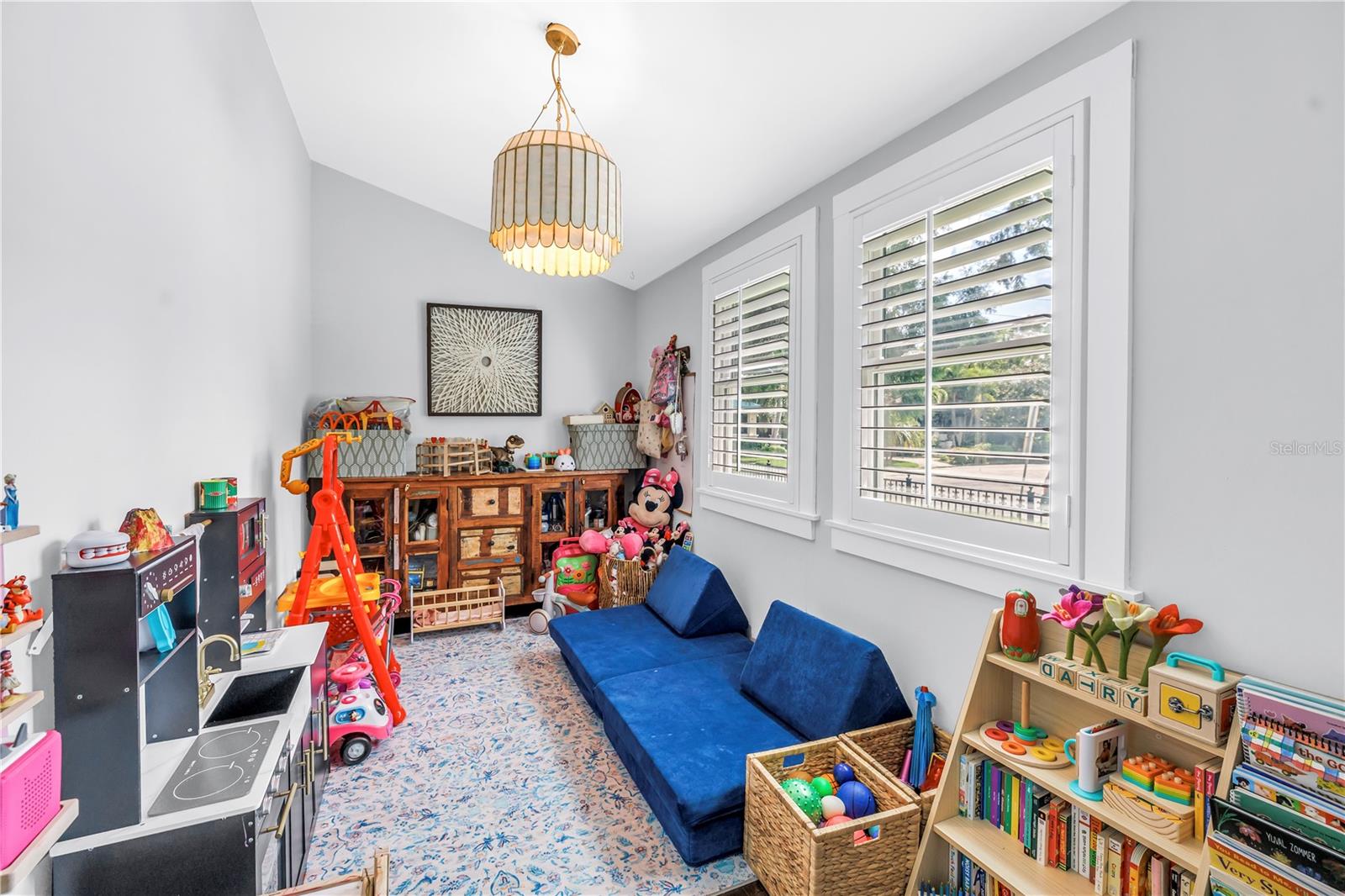 Image 15 of 49 For 256 9th Avenue Ne