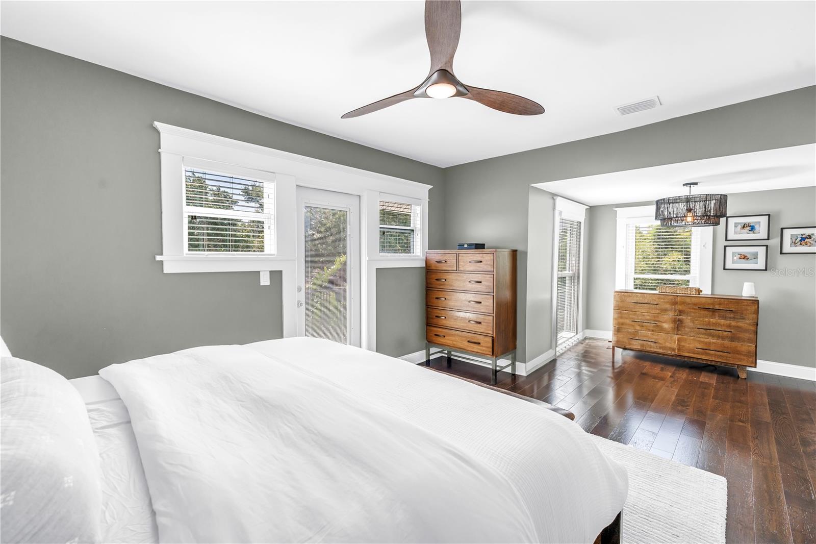 Image 27 of 49 For 256 9th Avenue Ne