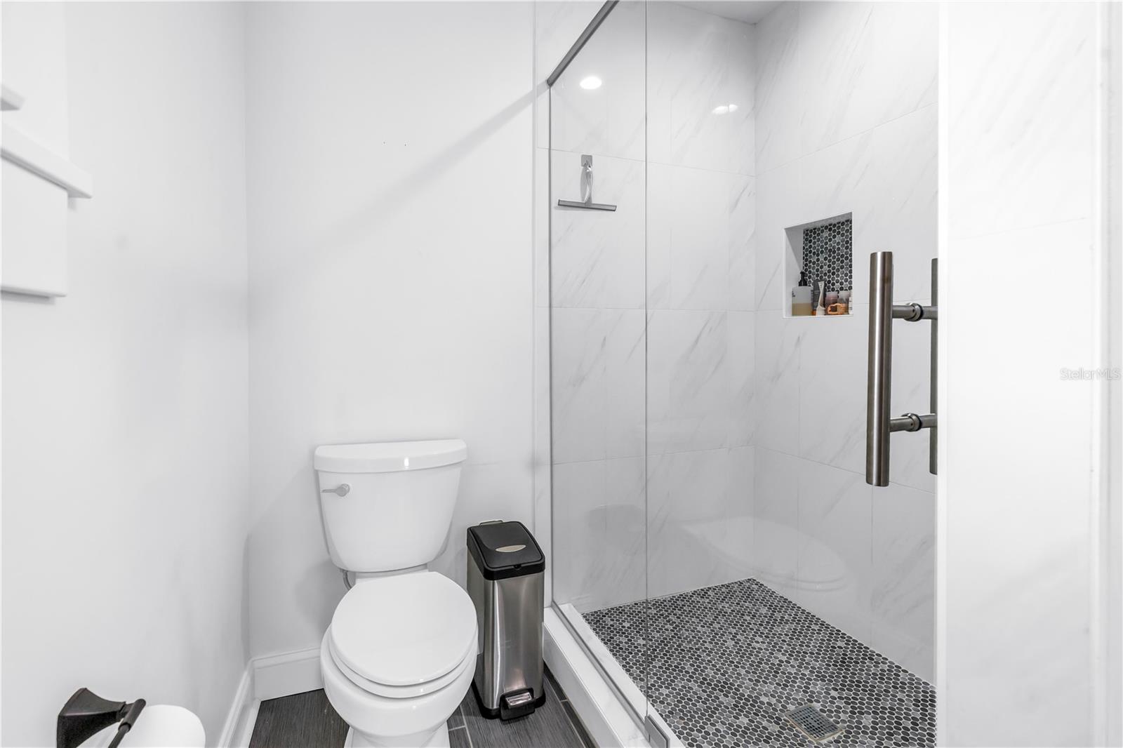 Image 31 of 49 For 256 9th Avenue Ne