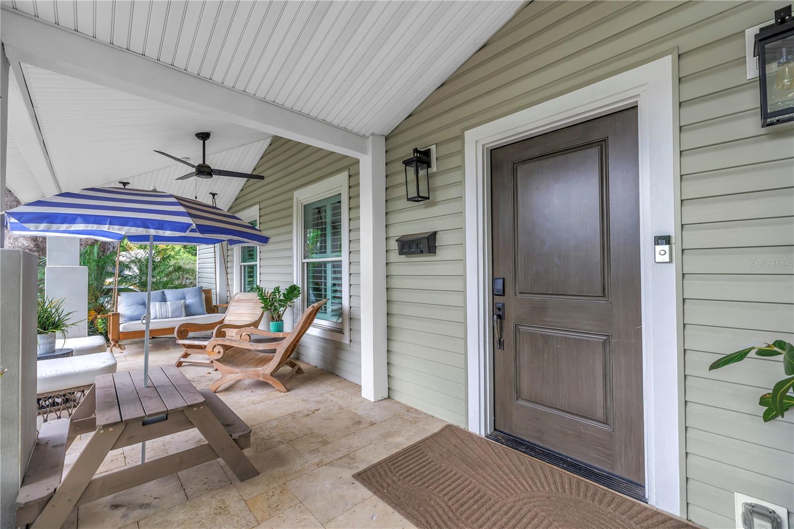 Image 4 of 49 For 256 9th Avenue Ne