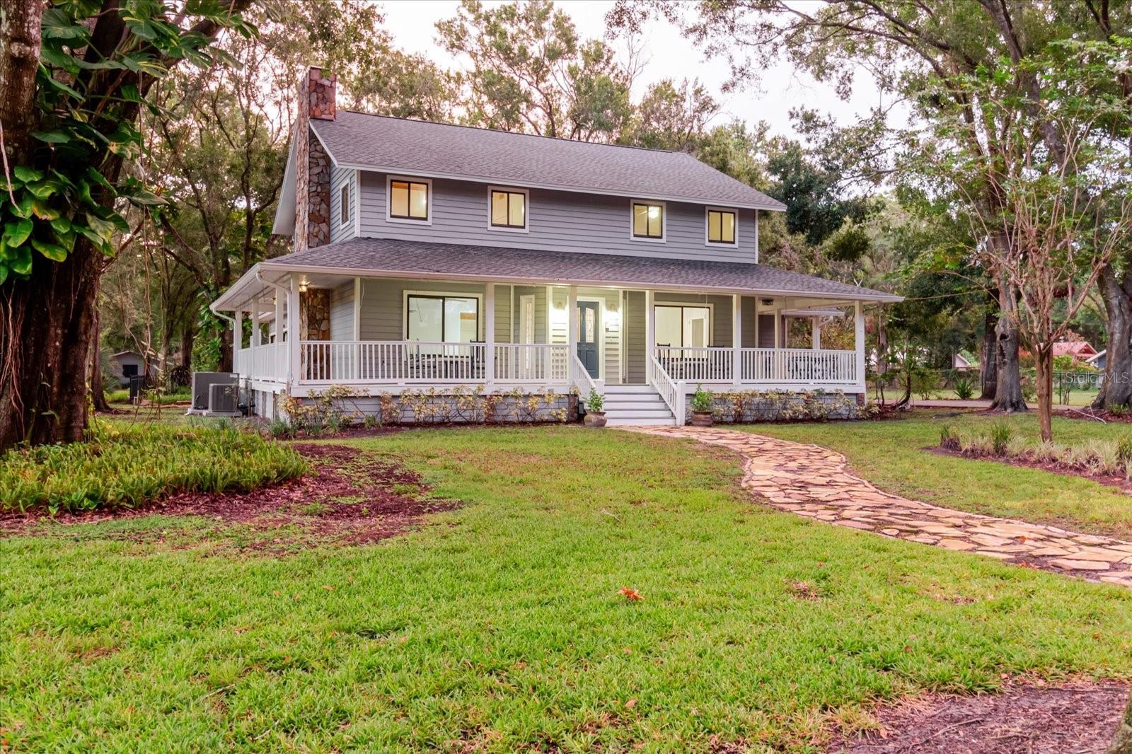 Listing photo id 58 for 5455 Lake Le Clare Road