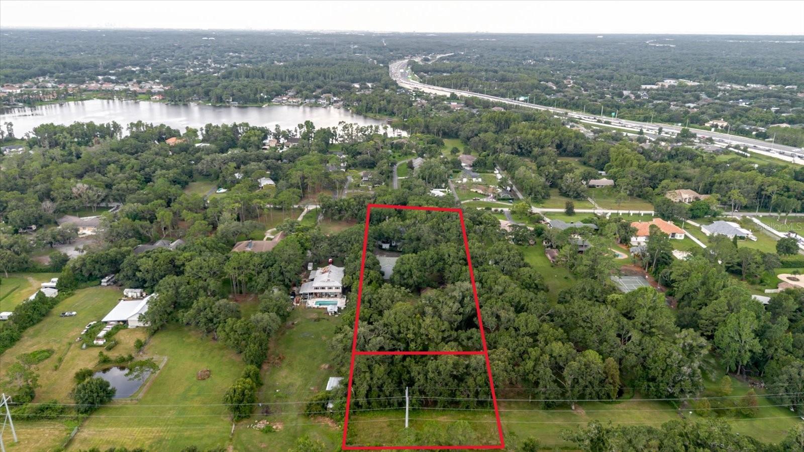 Listing photo id 97 for 5455 Lake Le Clare Road